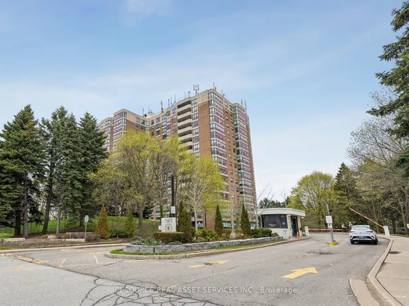7601 Bathurst St #1003, Vaughan, ON L4J 4H5