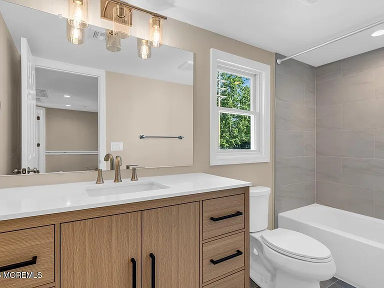 18 Maple Ave #A — Photo 17