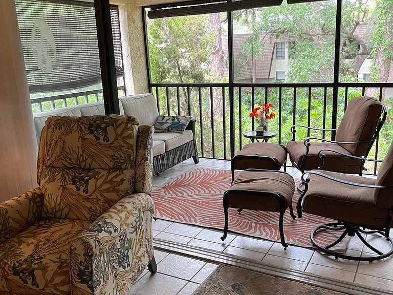 4863 Winslow Beacon — Photo 8