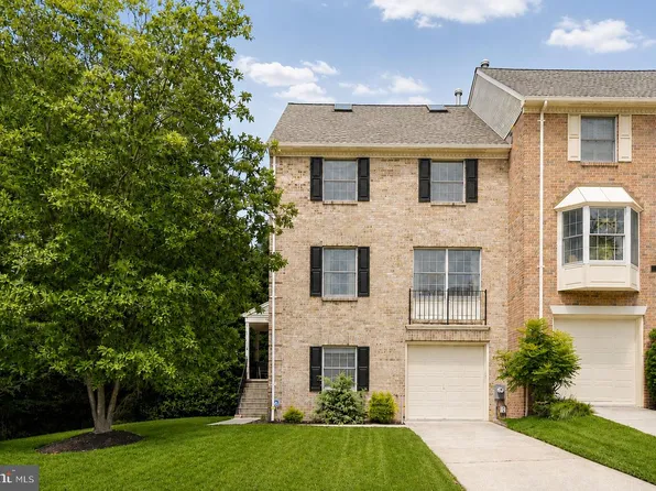 16 Hewetson Ct, Lutherville Timonium, MD 21093