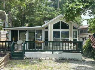 1302 Hanover Dr, Westminster, SC 29693