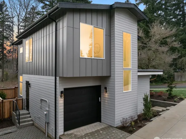 8403 NE 137th Street, Kirkland, WA 98034