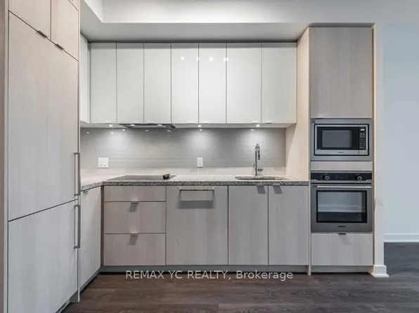 115 Blue Jays Way, Toronto, ON