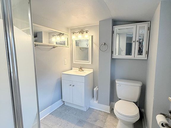 4th image of 209 S Quebec Ave #B