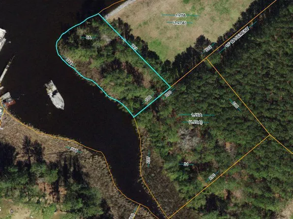 000 Tate Landing Road, Belhaven, NC 27810