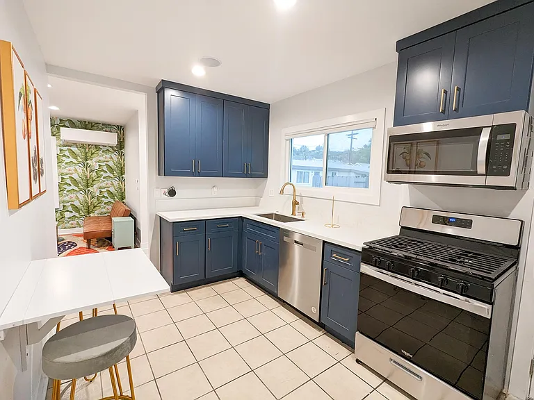 1500 S Glendale Ave #19 — Photo 3