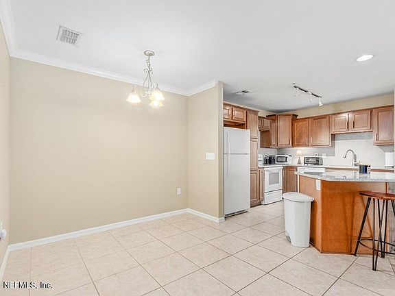 2nd image of 3591 KERNAN Boulevard #203