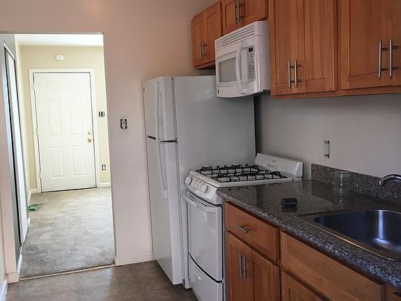 2nd image of 1694 Grand Ave