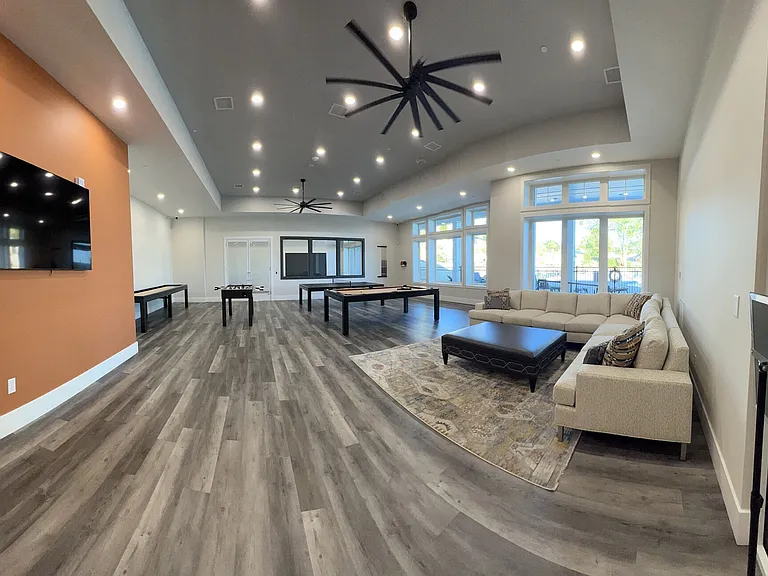 Village Green Apartments — Photo 7