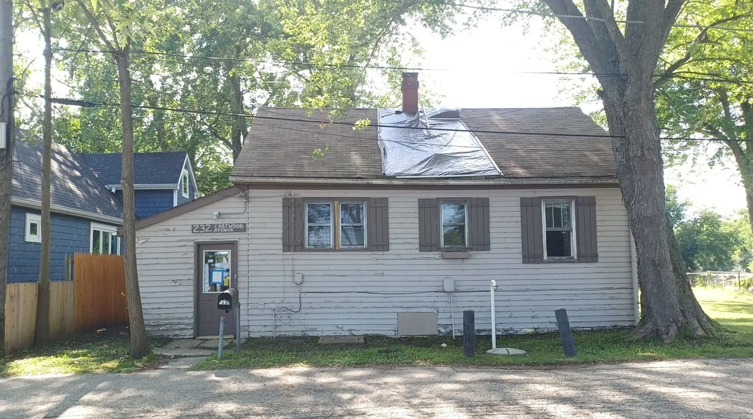 232 Eastwood Ave photo 1