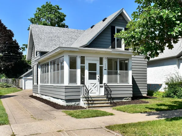 1066 W Howard St, Winona, MN 55987