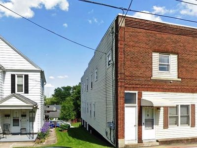 1881 Manchester Rd, Akron, OH, 44314