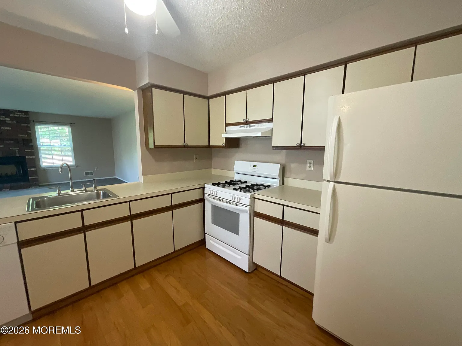 2 bed, $2,650 — Photo 4