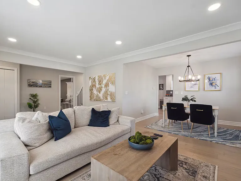 11179 Mandale Dr — Photo 12