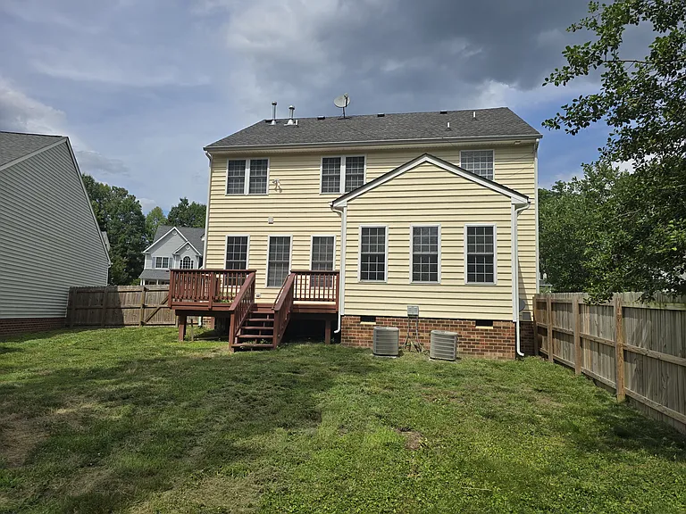 9521 Pine Trails Ct — Photo 32