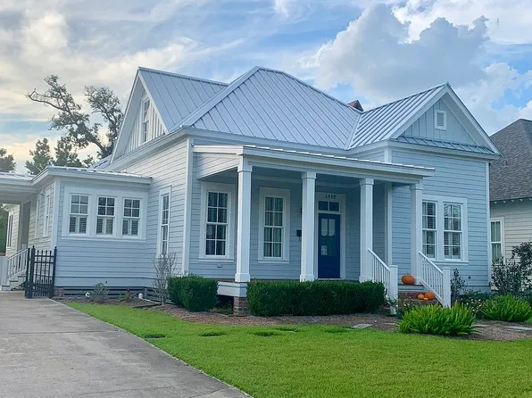 1812 Barbe St, Lake Charles, LA 70601