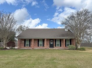 1536 Tomahawk Dr, Lake Charles, LA 70611