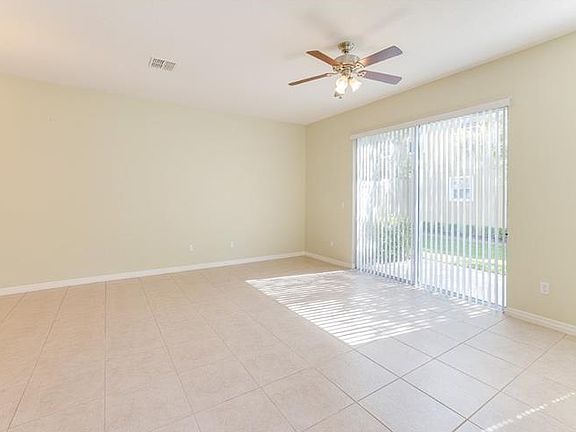 3rd image of 2869 Shady Willow Ln