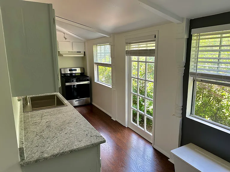347 Glenway Ave — Photo 13