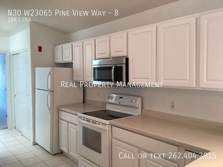 N30W23065 Pineview Way #8 — Photo 4