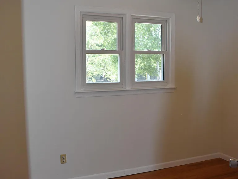 735 Old Edgefield Rd — Photo 7