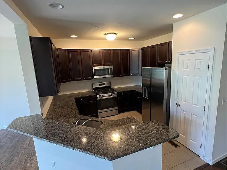 237 Snapdragon Way — Photo 3