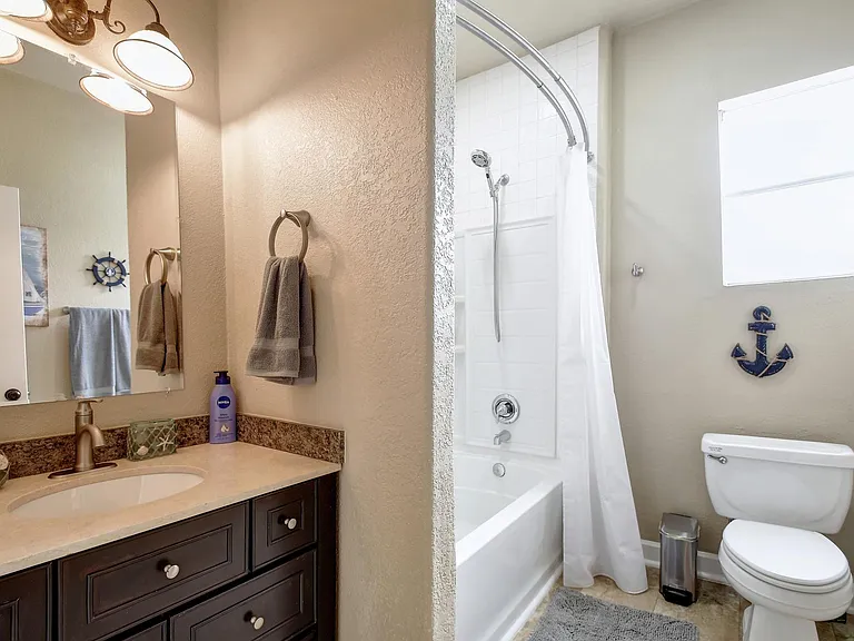 1246 Waverly Ave #101 — Photo 13