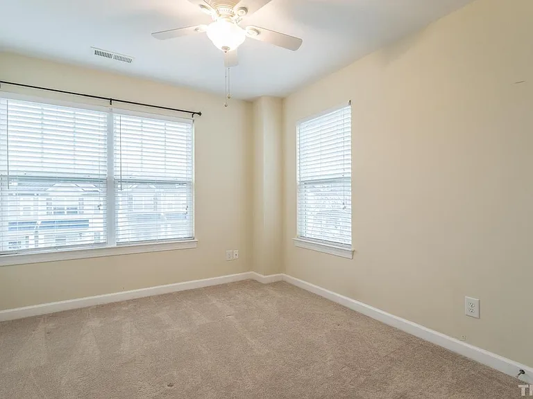 8024 Sycamore Hill Ln — Photo 14