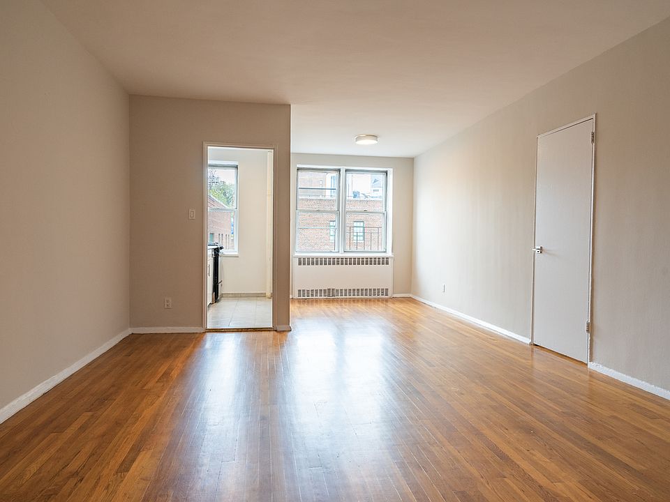 1st image of 780 Greenwich St APT 4F