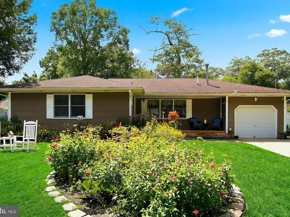 2215 Longwood Dr, Forked River, NJ 08731