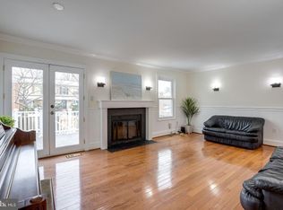 3205 Silverstone Ct, Oakton, VA 22124