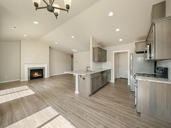 5th image of 17014 E Knox Ln #1