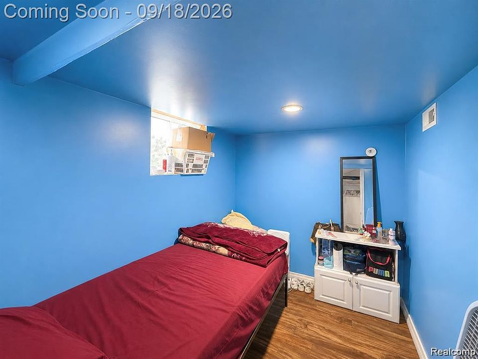 3875 Sobieski St, photo 17