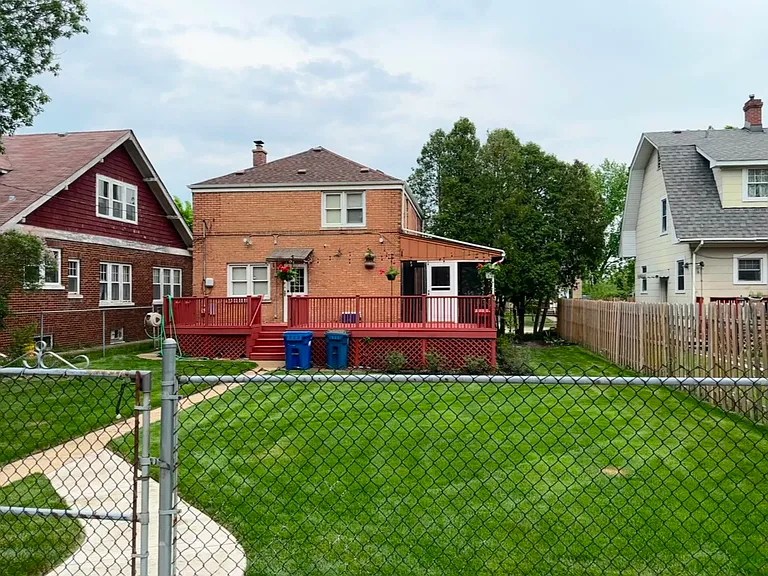 256 S Center St — Photo 2