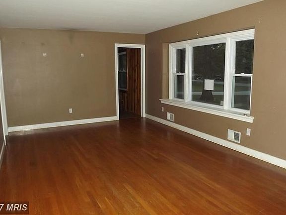 2nd image of 11010 Keithwood Pkwy