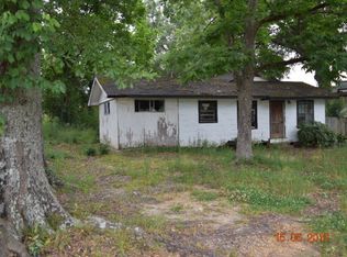 604 Devall St, Ellisville, MS 39437