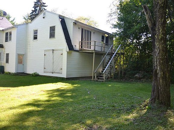 Spacious back yard