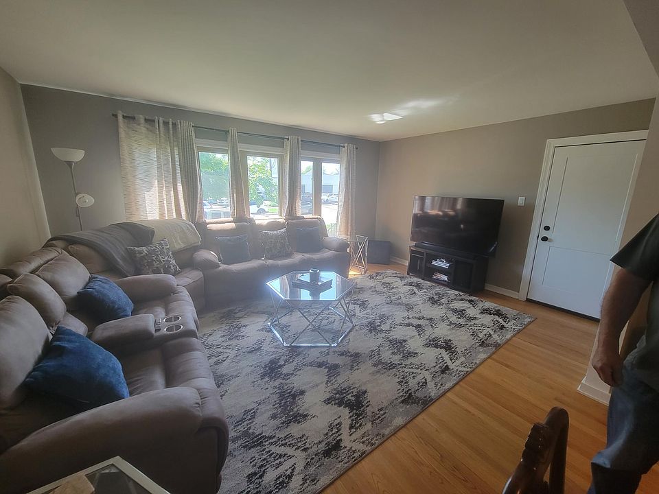 6037 N Sauganash Ave 1, Chicago, IL 60646 Zillow