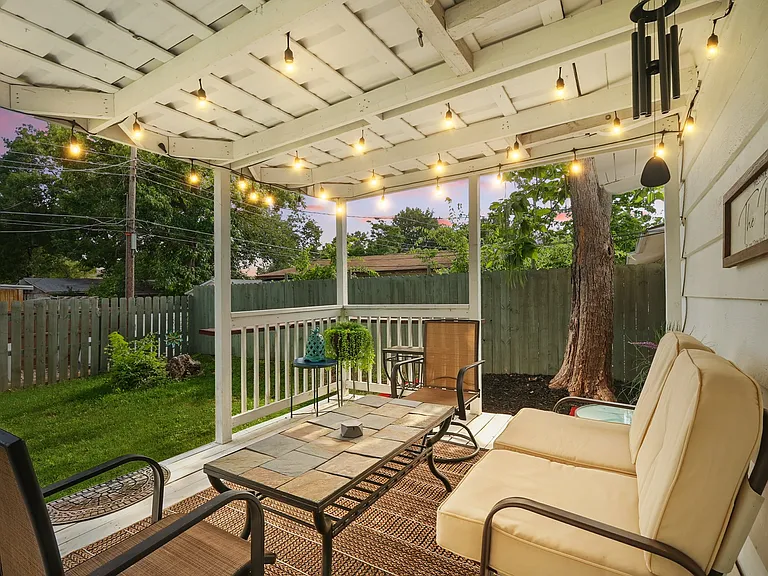 743 Greenhaven Dr — Photo 5