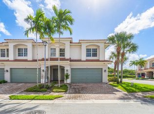 66 Lancaster Rd, Boynton Beach, FL 33426