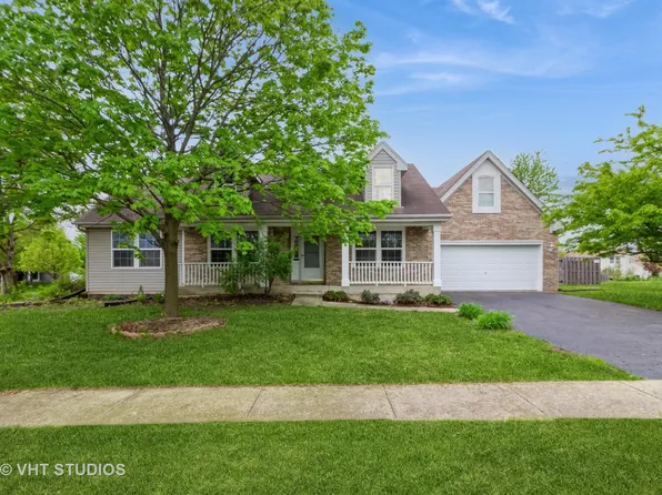 401 Sunshine Ct, Oswego, IL 60543