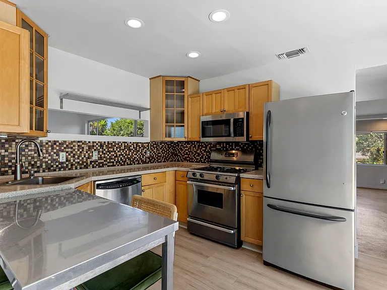 4608 Nob Hill Dr #1 — Photo 6