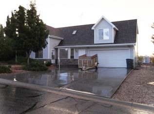 228 N Scenic Dr E, Washington, UT 84780