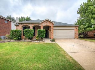 1109 Pine Ridge Rd, Roanoke, TX 76262