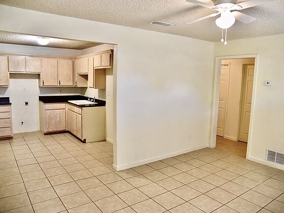5th image of 817 Autumn Ave