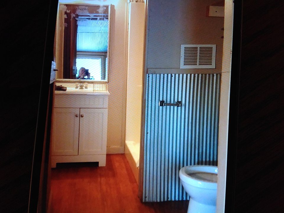 2nd image of 306 N Public Sq APT 2