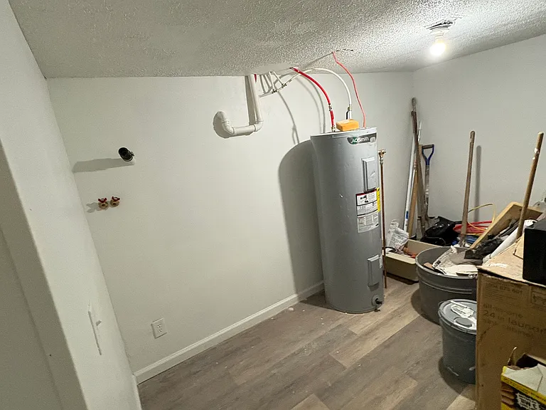 617 Pine Hill St #1 — Photo 12
