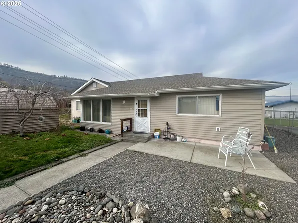 917 Myrtle St, The Dalles, OR 97058