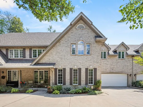 1004 S Chatham Ave, Elmhurst, IL 60126
