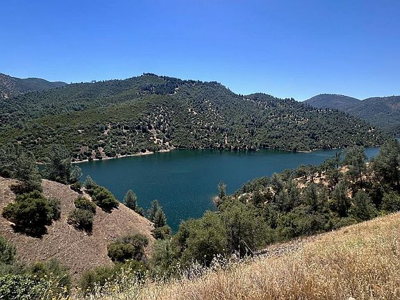 2nd image of River Rd